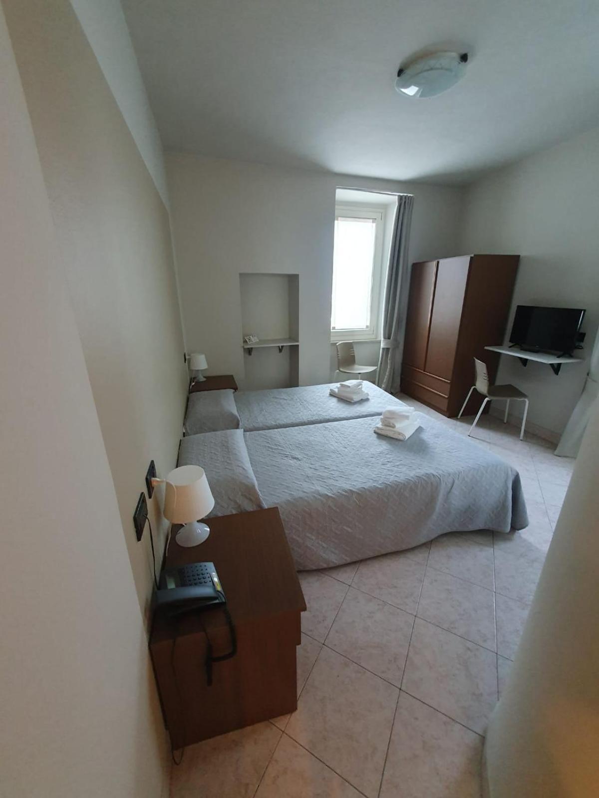 Hotel Cumili Capo di Ponte Ngoại thất bức ảnh